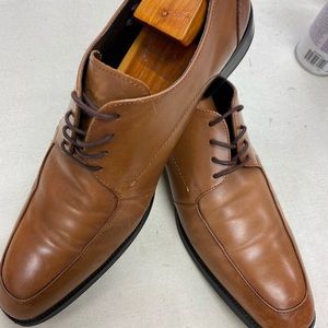 Kenneth Cole leather shoes